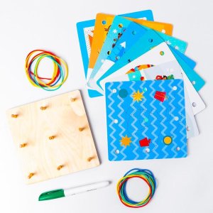 Дидакт игры и материалы Геоборд + карточки Пиши стирай Веселого Нового года П200 5163048