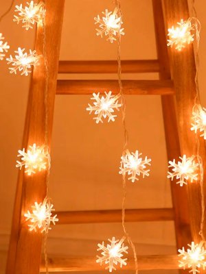 Электрогирлянда на 10 LED ламп 1,5м  напряжени 2В мощность 3Вт батарейки АА Теплый белый 93403