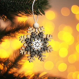 Подвеска новогодняя  Резная снежинка 2303459